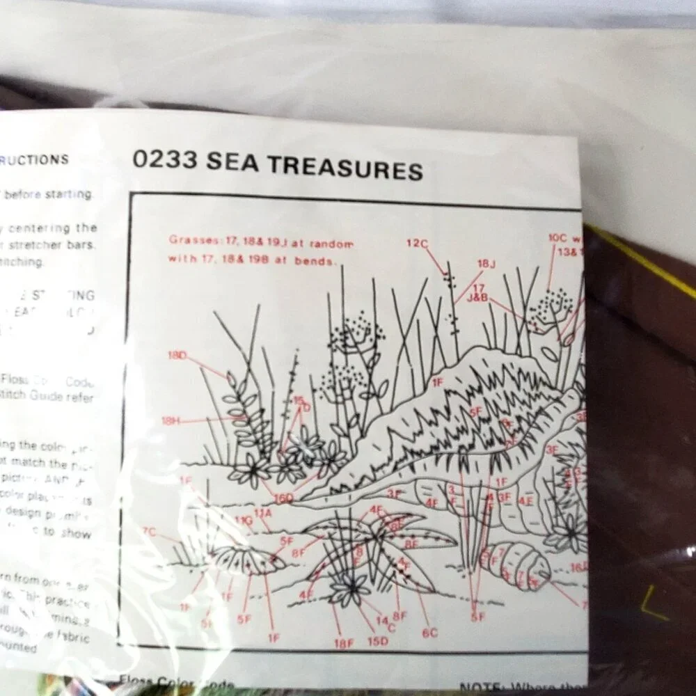 The Creative Circle 0233 Sea Treasures Vintage 1984 Crewel Sea Shells Jan Dalton